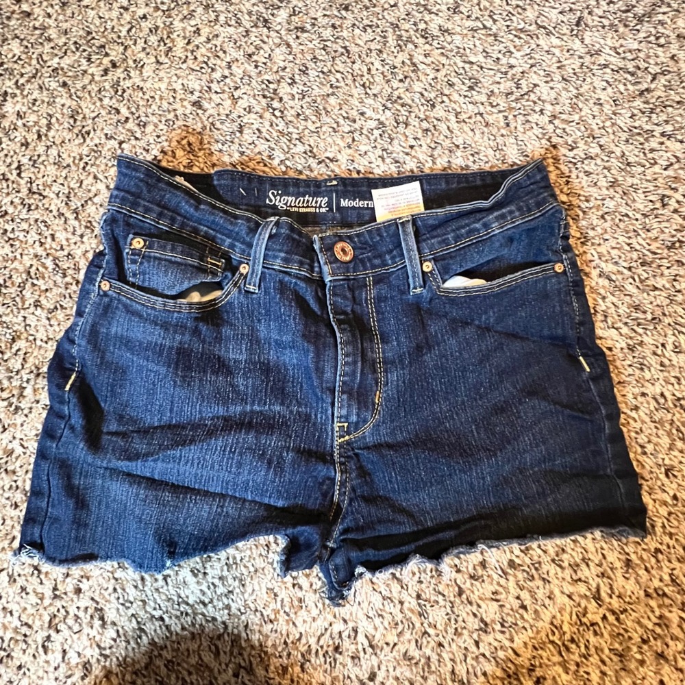 Signature by Levi Strauss Womens Dark Wash Cut Off Denim Shorts Size‎ 29 W29 L30